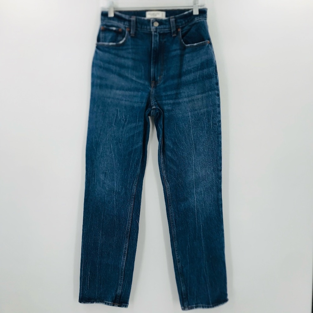 Abercrombie & Fitch The 90's Straight Ultra High Rise Curve Love Jeans Size 27